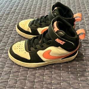 Nike Kids Court Borough Mids
